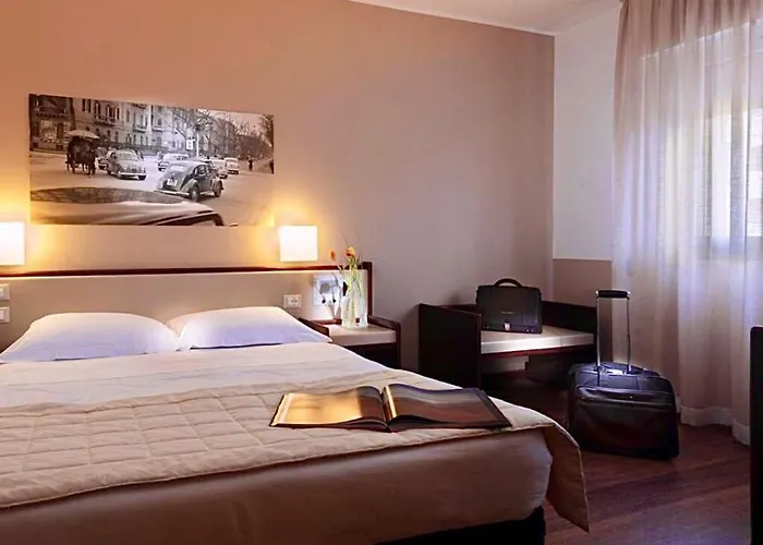 Mediterranea Hotel 3*